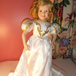 SHIRLEY TEMPLE VINTAGE "LITTLE PRINCESS" DOLL WITH STAND Danbury Mint